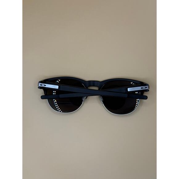 Oakley Prizm Latch Key, size 55 Black with silver accents - Picture 2 of 8